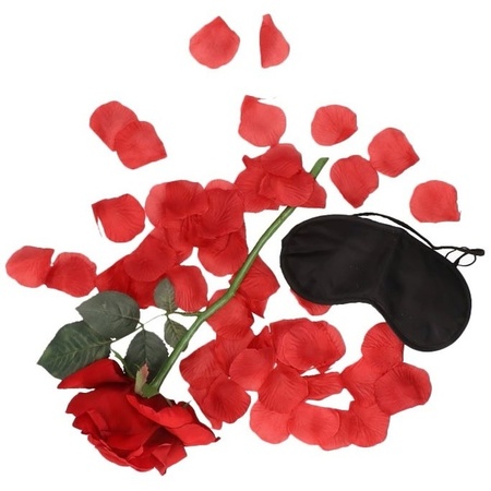 Valentijnsdag zwart verassingsmasker pakket met roos en strooiblaadjes